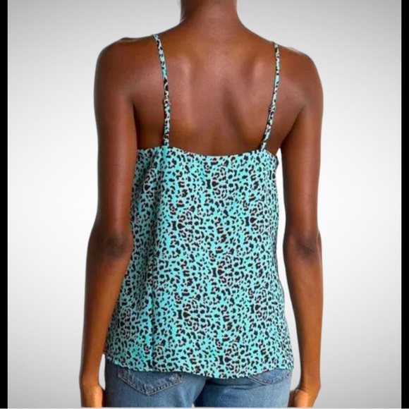 Socialite Scalloped V-Neck Leopard Print Cami S - Picture 2 of 7